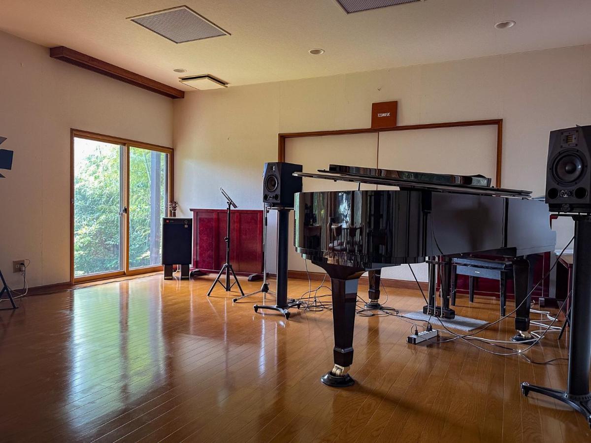 123Music Hotel Atami  Exterior photo